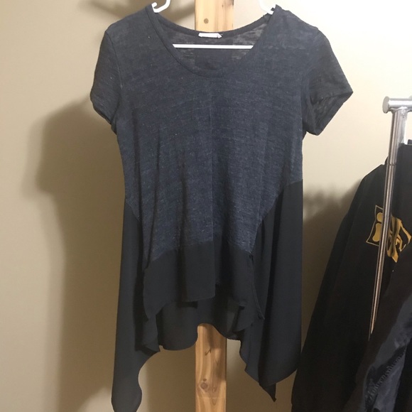 Half chiffon top - Picture 1 of 2